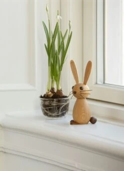 Spring Copenhagen Jumper Hare Wooden Figurine 17 Cm -Gubi Furni Sales spring copenhagen jumper hare dekoration 17 cm ek 15