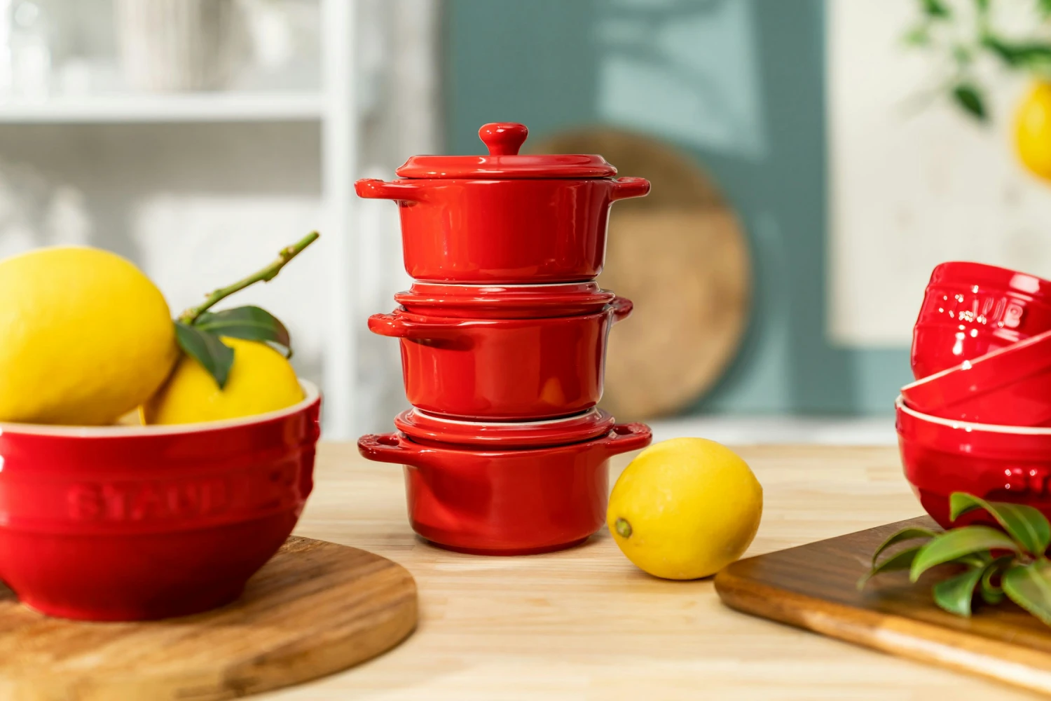 Staub Pot Set Mini Ø10 4-pack, Cherry Red 4 Staub Pot Set Mini Ø10 4-pack, Cherry Red - Image 2