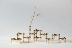 Nagel Vase, Brass -Gubi Furni Sales stoff nagel vase 19