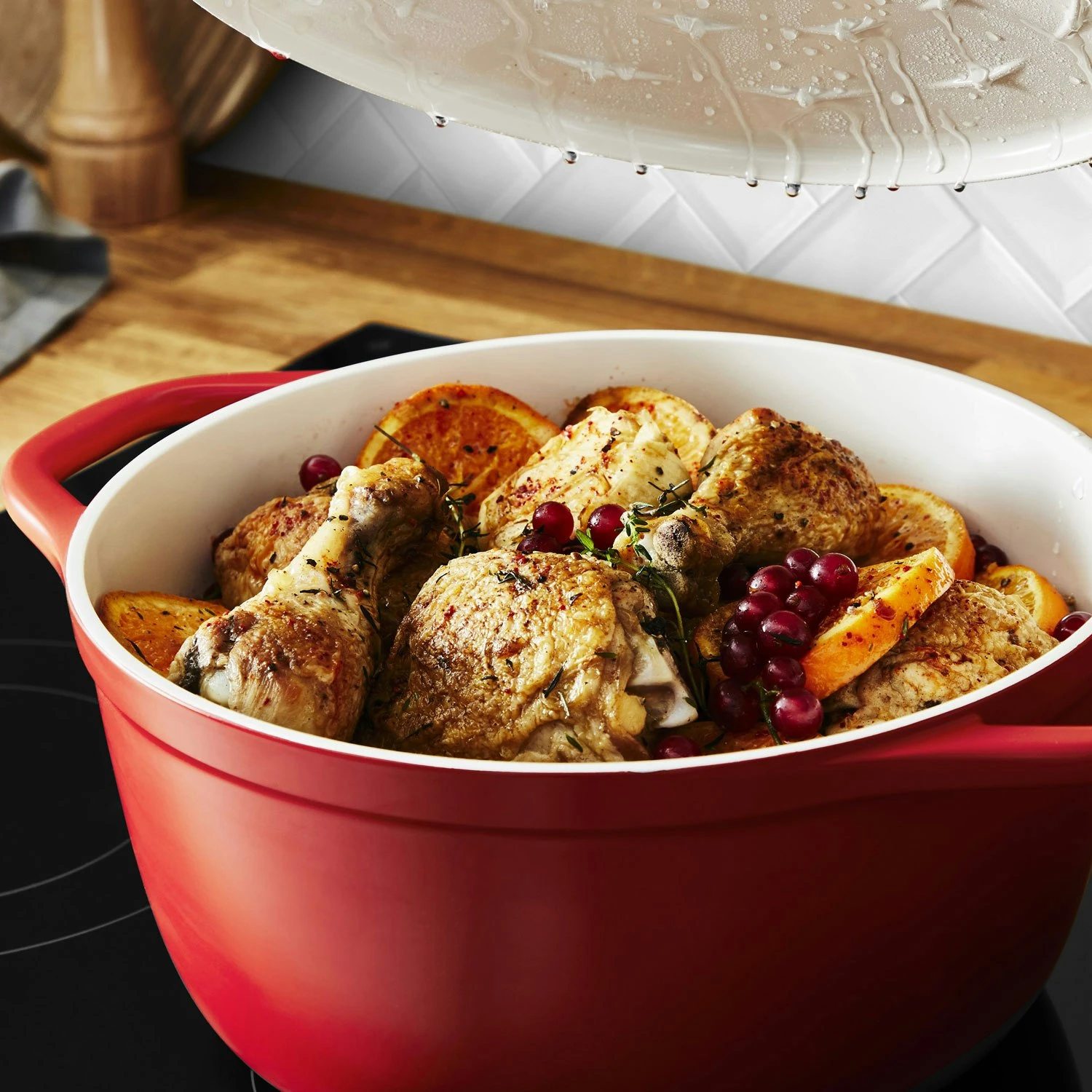 Tefal Air Oval Pot Red, 4,7 L/24 Cm 4 Tefal Air Oval Pot Red, 4,7 L/24 Cm - Image 2