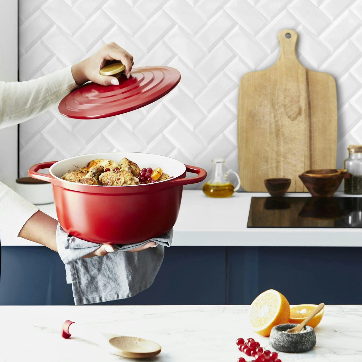 Tefal Air Oval Pot Red, 4,7 L/24 Cm 5 Tefal Air Oval Pot Red, 4,7 L/24 Cm - Image 3