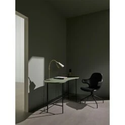 &Tradition Bellevue Table Lamp Aj8, Brass -Gubi Furni Sales tradition bellevue table lamp aj8 black 2