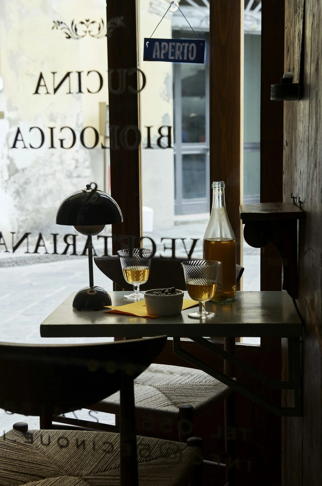 &Tradition Flowerpot VP9 Table Lamp Portable With Magnetic Charger Cable, Stone Blue 8 &Tradition Flowerpot VP9 Table Lamp Portable With Magnetic Charger Cable, Stone Blue - Image 6