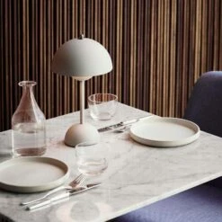 &Tradition Flowerpot Vp9 Table Lamp Portable,  Matt White -Gubi Furni Sales tradition flowerpot vp9 table lamp portable 16