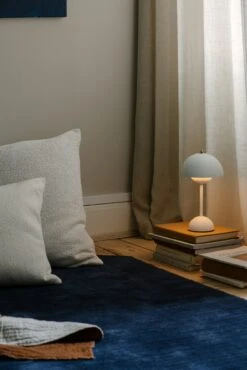 &Tradition Flowerpot Vp9 Table Lamp Portable,  Matt White -Gubi Furni Sales tradition flowerpot vp9 table lamp portable 61