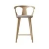 &Tradition In Between Bar Stool Sk8, Oiled Oak / Fiord 251