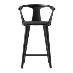 &Tradition In Between Bar Stool Sk8, Black Lacquered Oak / Fiord 191