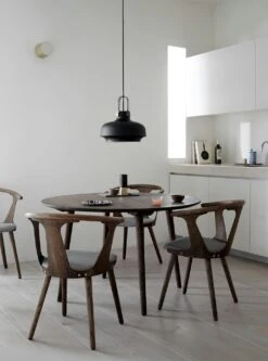 &Tradition In Between Chair Sk1, Oiled Walnut -Gubi Furni Sales tradition in between chair sk1 17