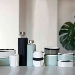 Villeroy & Boch ToGo&ToStay Lunch Box Green, 20 X13x7,5 Cm 11 Villeroy & Boch ToGo&ToStay Lunch Box Green, 20 X13x7,5 Cm -Gubi Furni Sales villeroy boch togotostay lunch box green 20 x13x75 cm 4