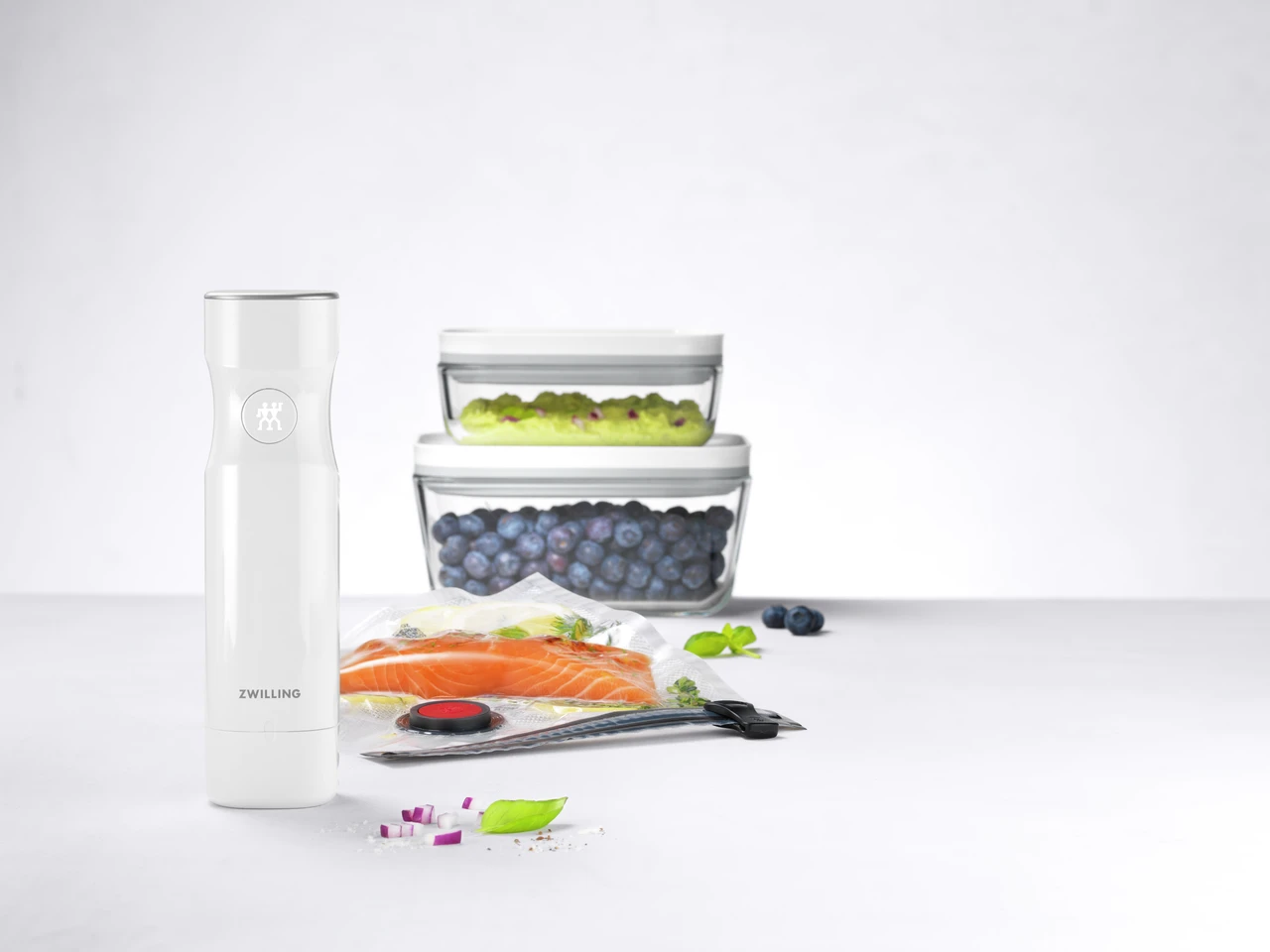 Zwilling Fresh & Save Starter Kit With Vacuum Pump / Bags / Containers In Glass, 7 Pieces 4 Zwilling Fresh & Save Starter Kit With Vacuum Pump / Bags / Containers In Glass, 7 Pieces - Image 2